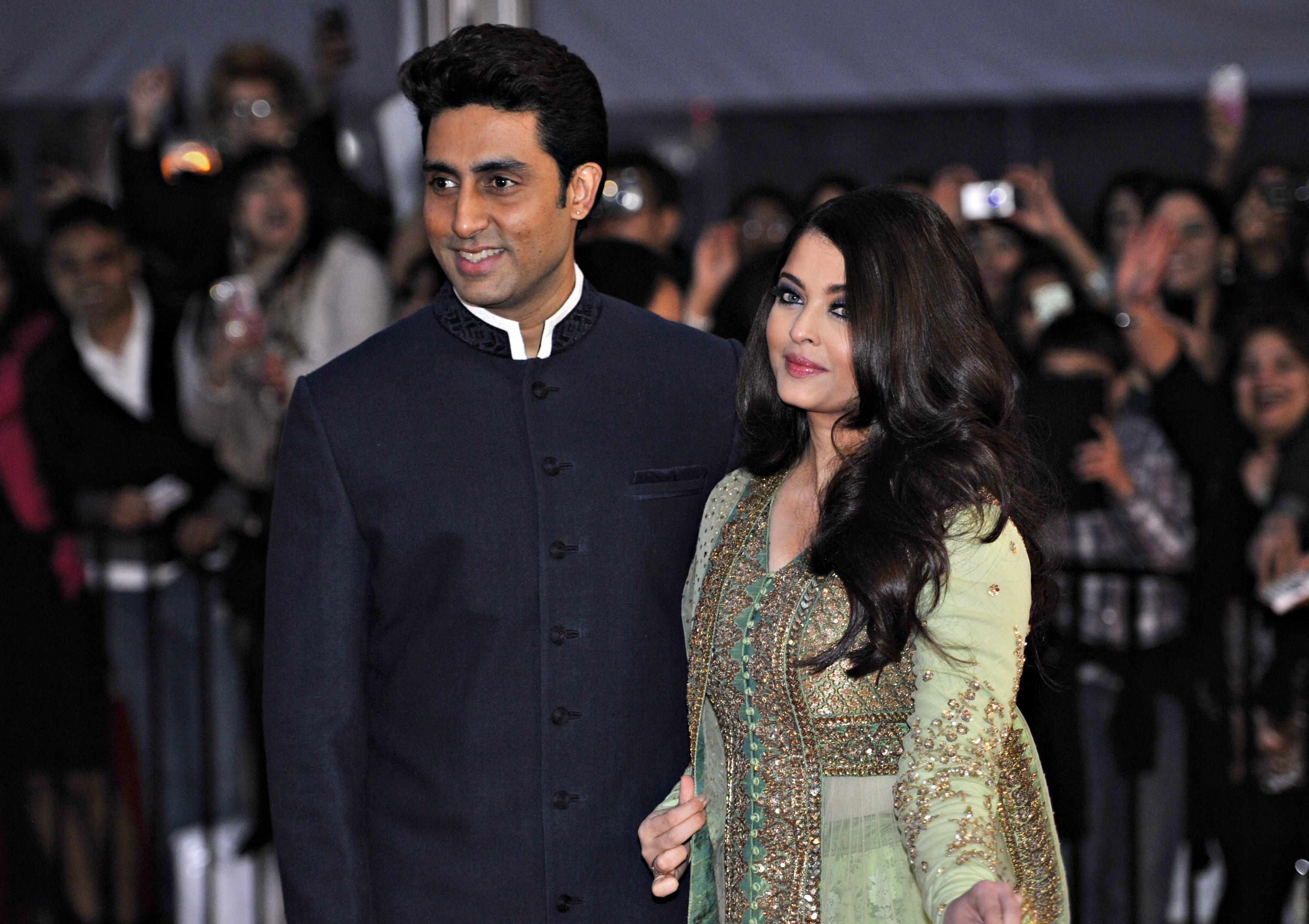 Aishwarya rai abhishek bachchan divorce