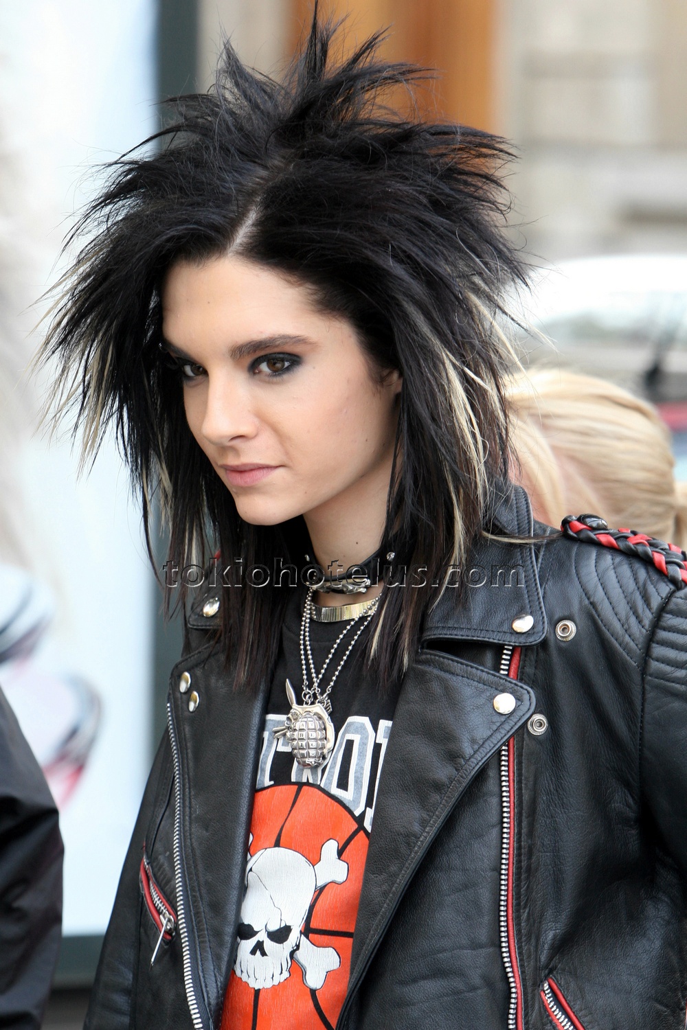   (Bill Kaulitz).