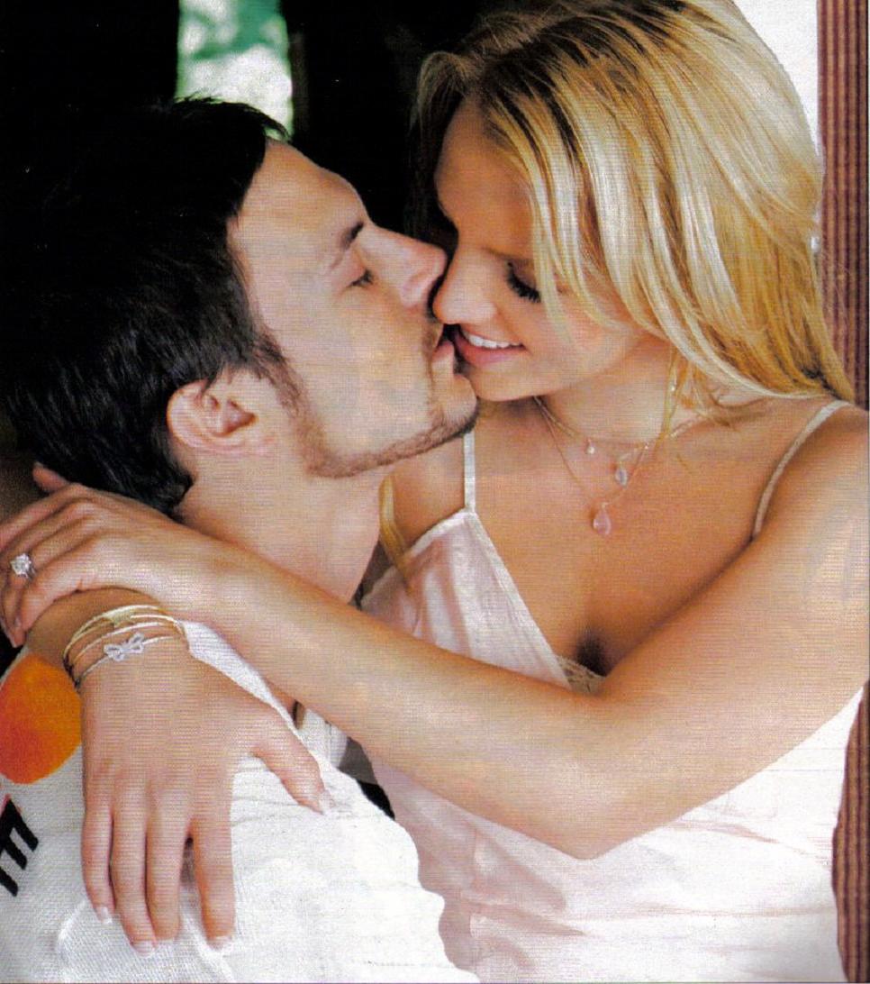 Бритни Спирс и Кевина Федерлайна фотосессия 2004