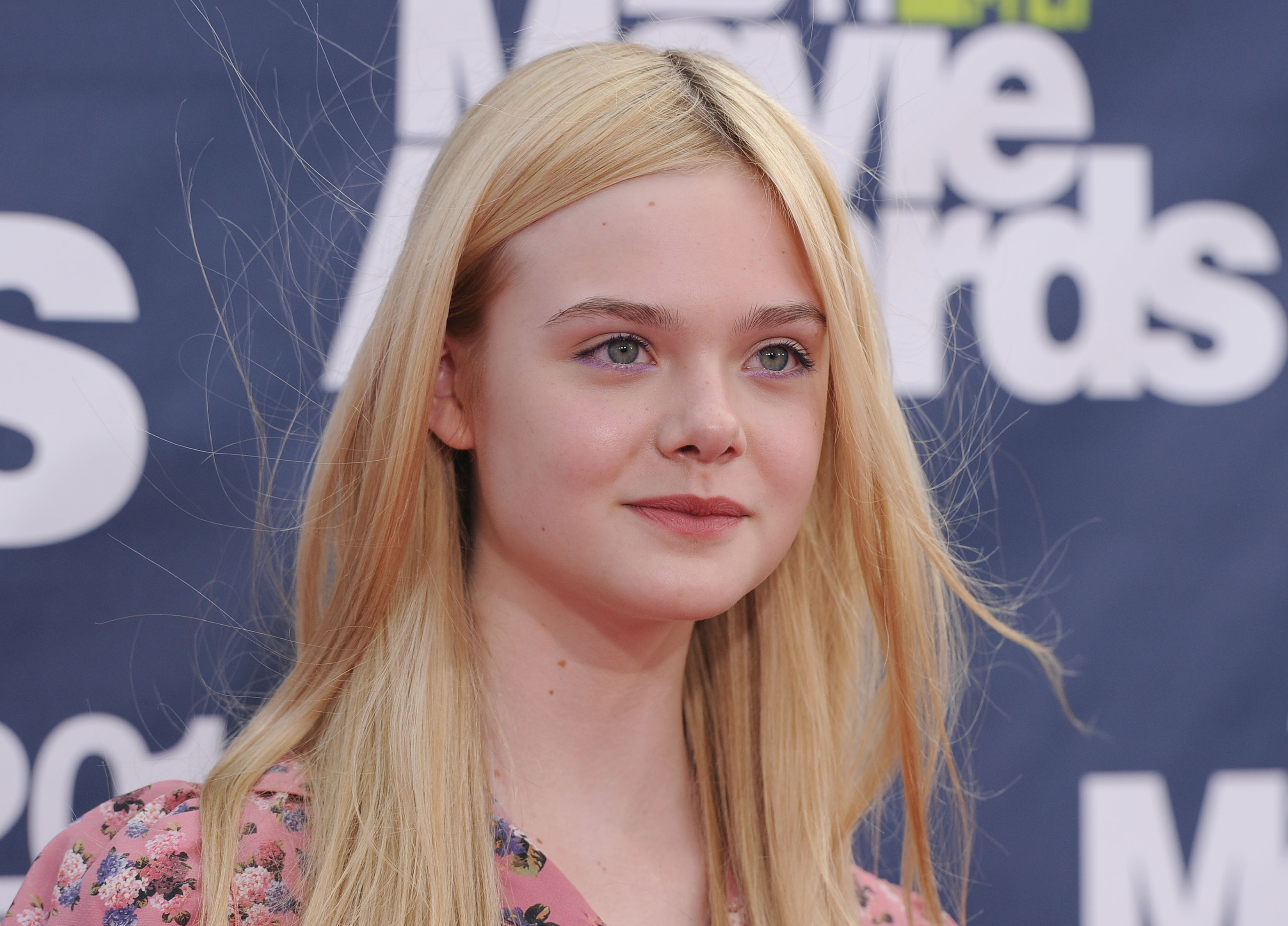 Elle Fanning desktop Wallpapers