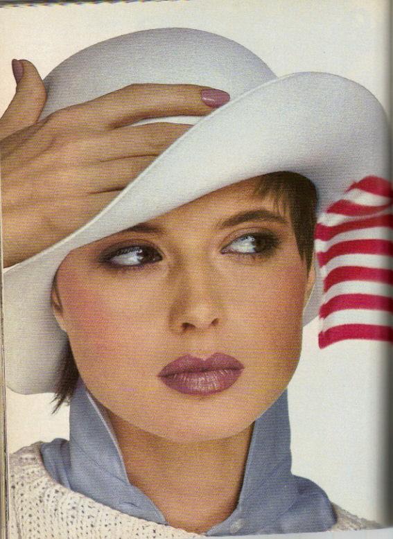 VOGUEFEB82MARIEL18.jpg