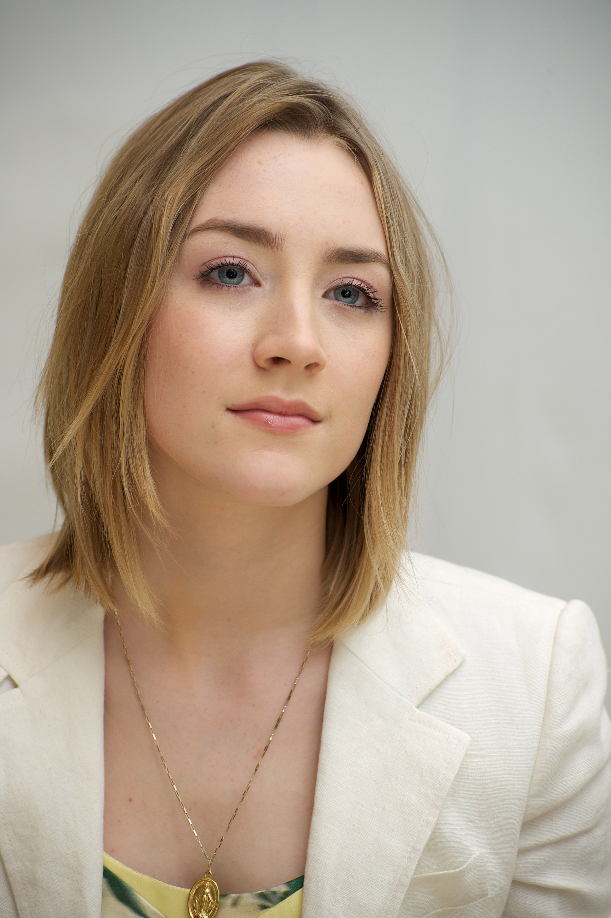 Saoirse Ronan Photo 57 Of 435 Pics, Wallpaper - Photo #364531 - ThePlace2