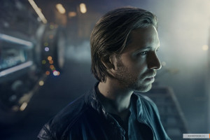 Aaron Stanford pic #934343