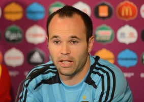 photo 12 in Andres Iniesta gallery [id498481] 2012-06-11
