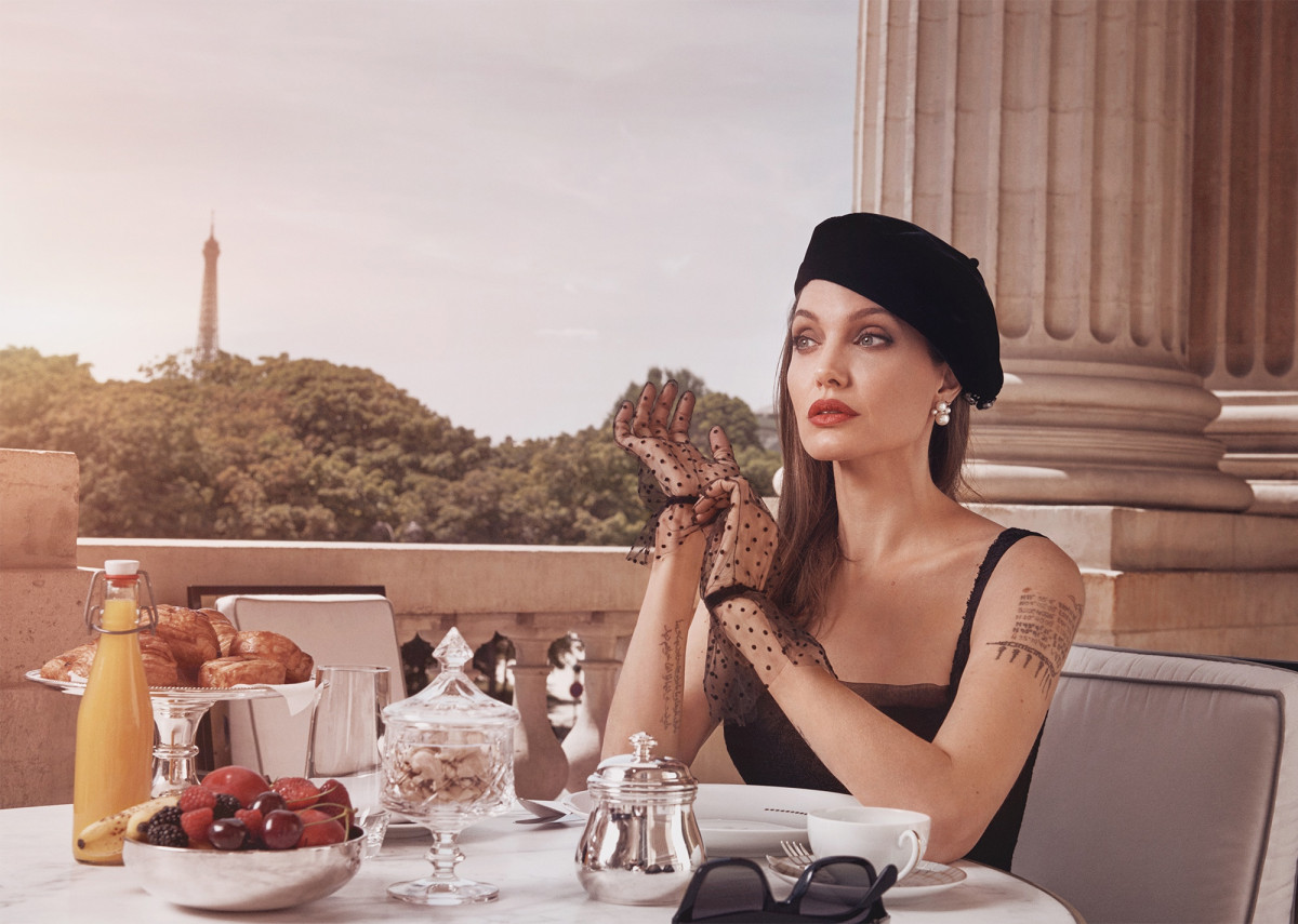 Angelina Jolie: pic #1290154