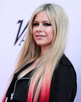 photo 5 in Avril Lavigne gallery [id1285614] 2021-12-10