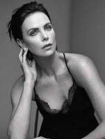 Charlize Theron pic #1221613
