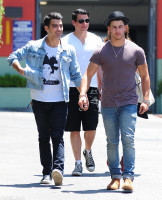 Jonas Brothers pic #737055