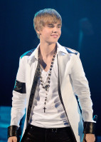 photo 14 in Justin Bieber gallery [id308002] 2010-11-23
