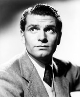 Laurence Olivier pic #367092