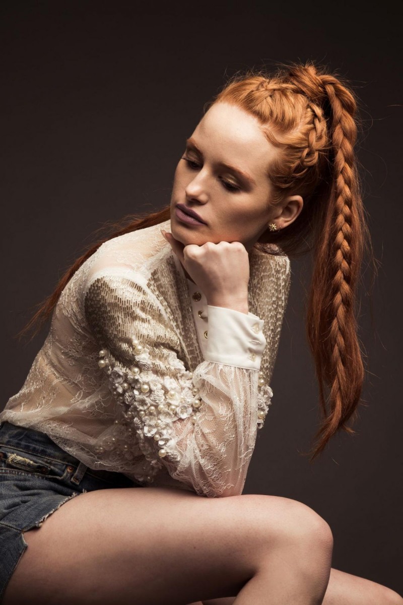Madelaine Petsch: pic #929146
