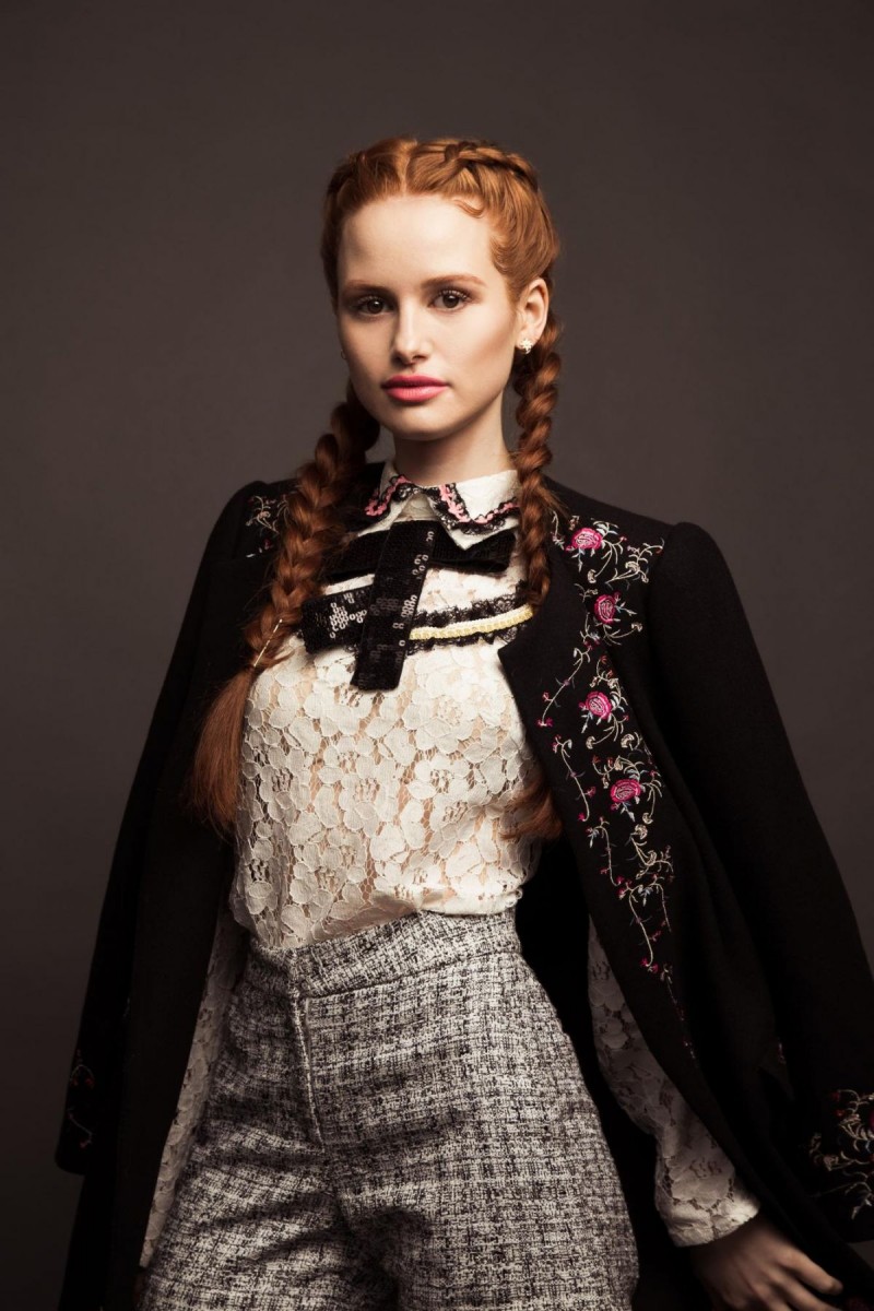 Madelaine Petsch: pic #929143