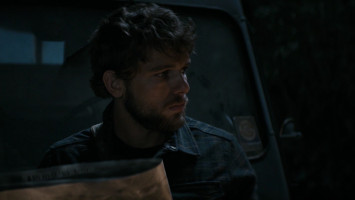 photo 7 in Max Thieriot gallery [id1243563] 2020-12-25