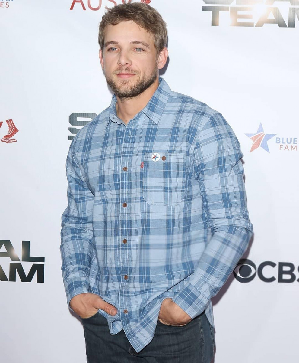 Max Thieriot: pic #1260035