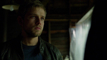 Max Thieriot pic #1283318