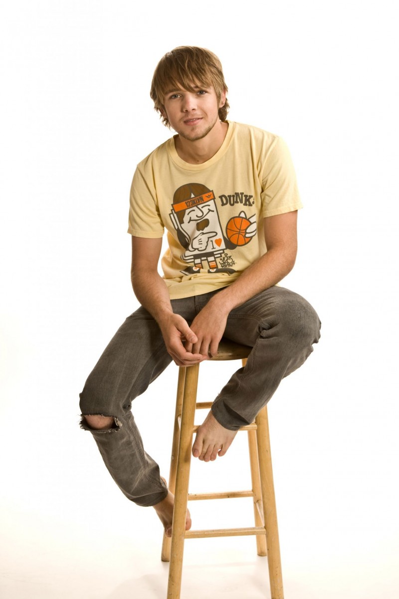 Max Thieriot: pic #468981