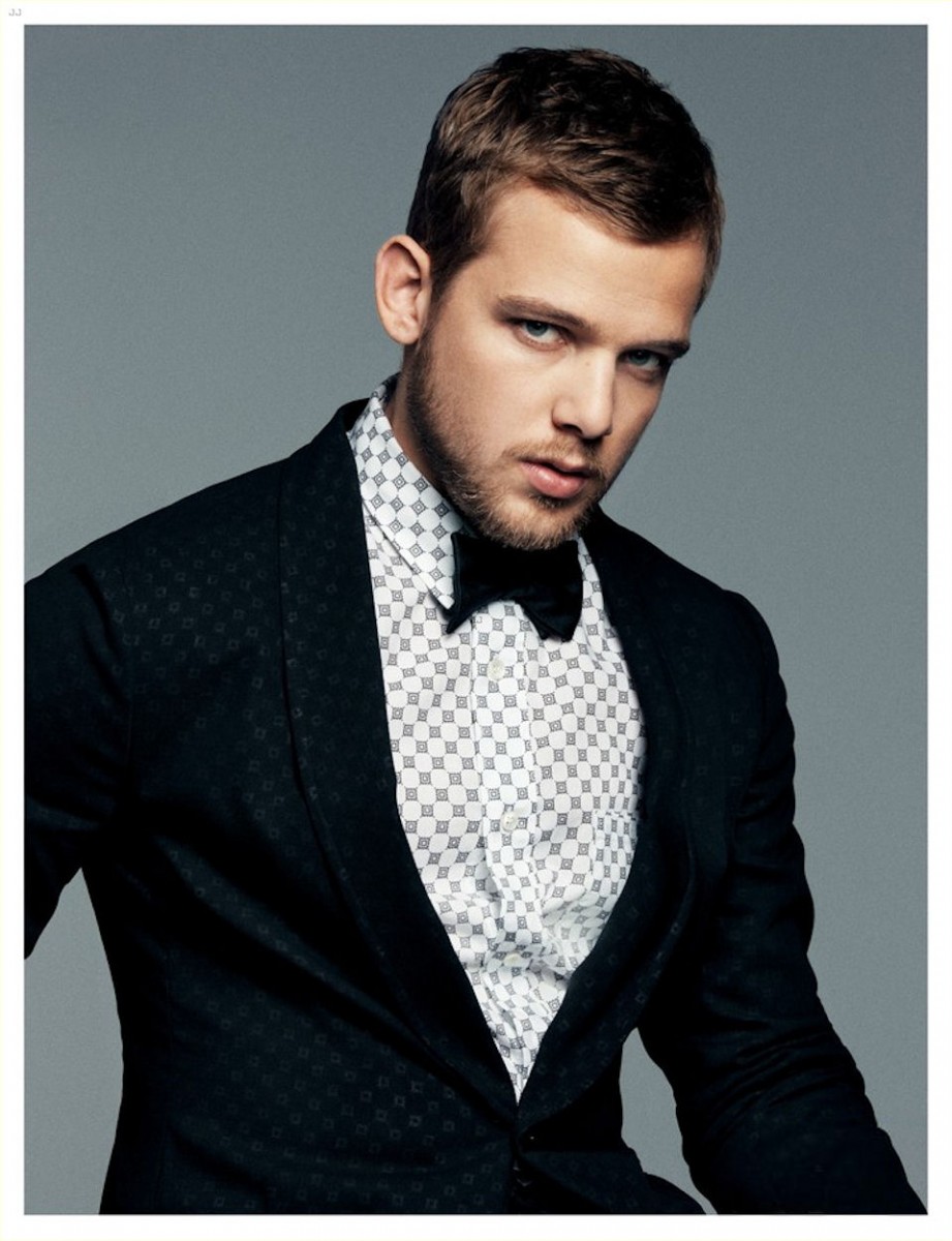 Max Thieriot: pic #479061