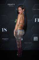 photo 5 in Rihanna gallery [id1297638] 2022-02-21