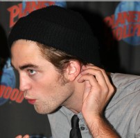 photo 25 in Robert Pattinson gallery [id183443] 2009-09-24