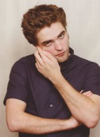 Robert Pattinson pic #207925