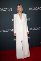 photo 22 in Rosamund Pike gallery [id1275367] 2021-10-19