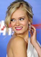 Sara Paxton pic #400266