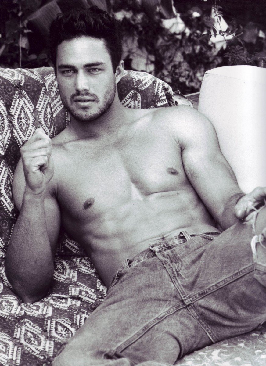 Taylor Kinney: pic #570434