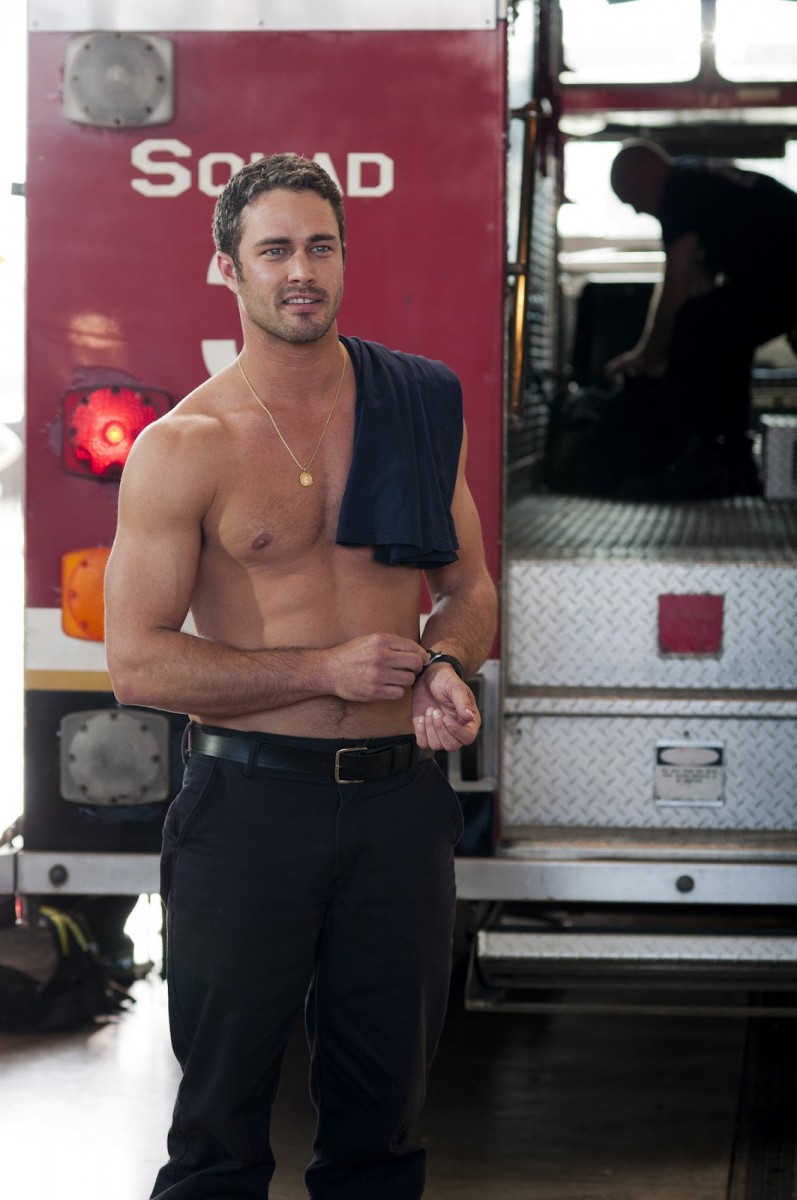 Taylor Kinney: pic #573148