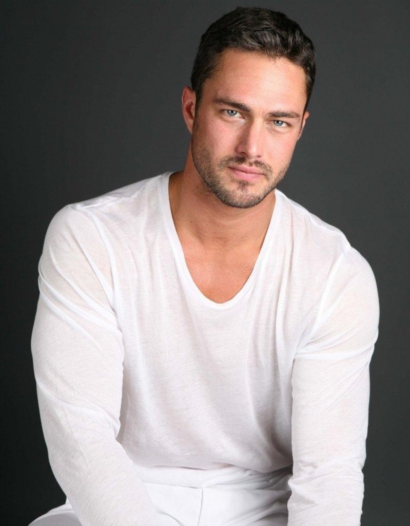 Taylor Kinney: pic #566425