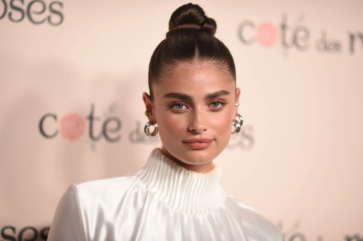 Taylor Hill: pic #1302330