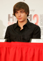 photo 16 in Zac Efron gallery [id136810] 2009-03-04