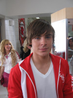 photo 6 in Zac Efron gallery [id549862] 2012-11-10