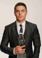 photo 23 in Zac Efron gallery [id377218] 2011-05-12