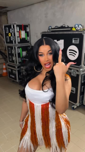 Cardi B instagram post 492543