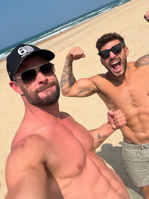 Chris Hemsworth instagram post 492431