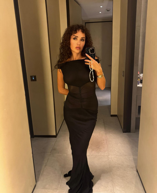 Elena Ora instagram post 483381