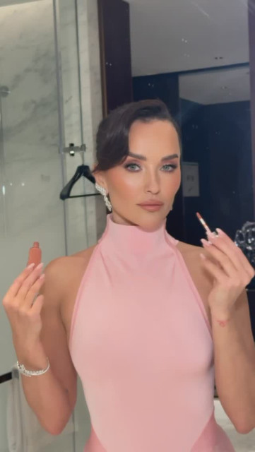 Elena Ora instagram post 486785