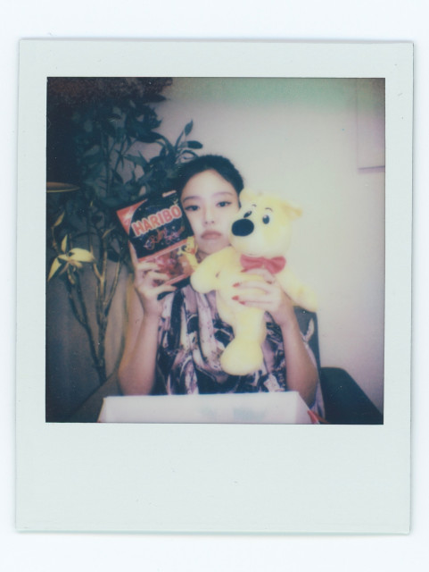 Kim Jennie         instagram post 489352