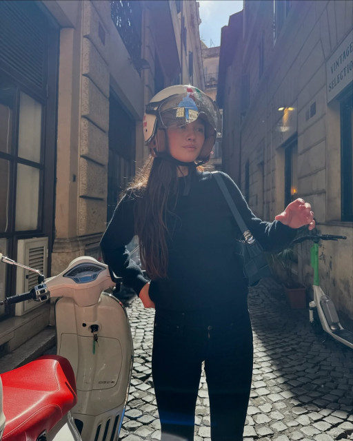 Lily Chee instagram post 487821