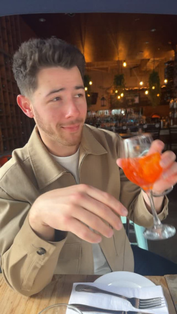 Nick Jonas instagram post 490672