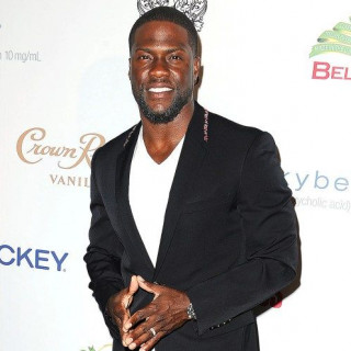 Kevin Hart Fully Believes in the Power of Luxury Jogger Pants
