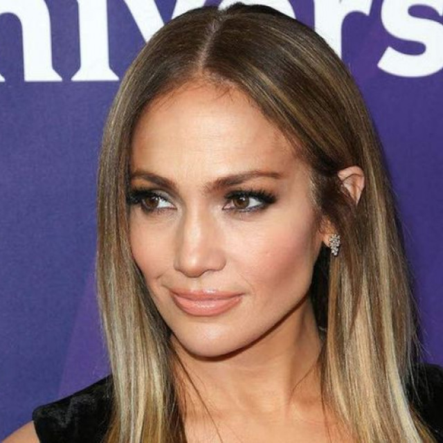 Jennifer Lopez showed what she does at night