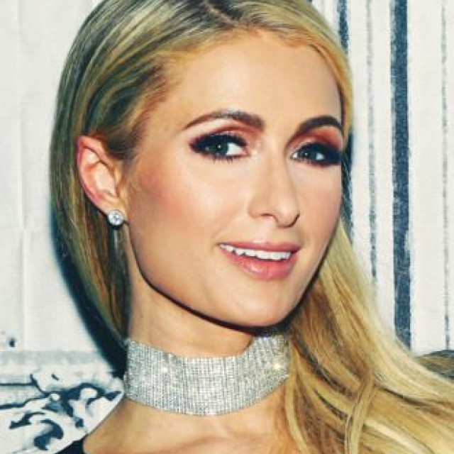 Paris Hilton will not give the ring to Chris Zylka