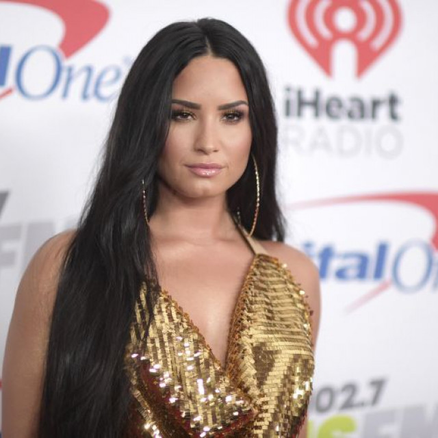 Demi Lovato celebrated the anniversary of her victory over alcoholism