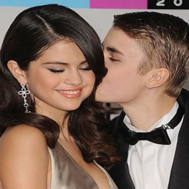 Justin Bieber's mother described how she relates to Selena Gomez