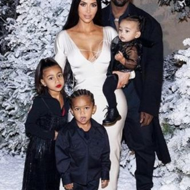 Kanye West gave for wife an apartment for Christmas