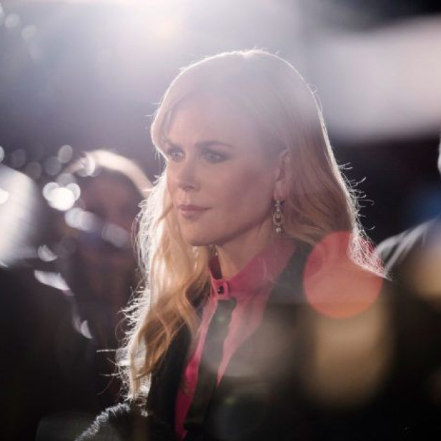 Nicole Kidman Intrigued Video From Recording Studio
