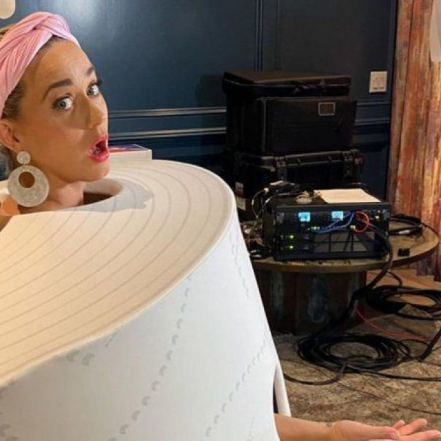 Katy Perry turned into a fun toilet paper