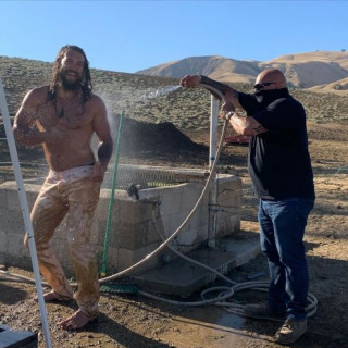 Jason Mamoa pleased the fans with a photo without a T-shirt