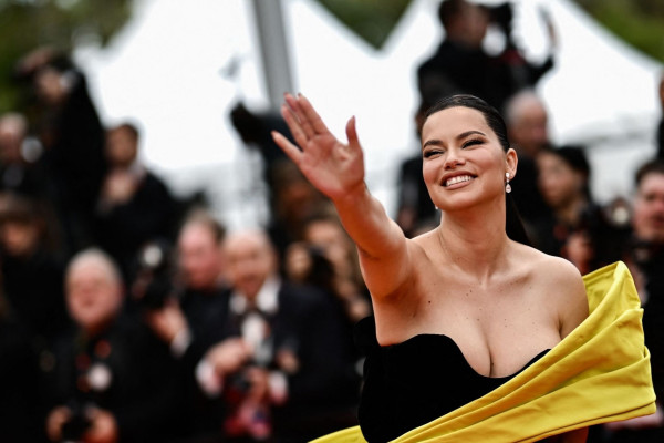 photo 5 in Adriana Lima gallery [id1328792] 2023-06-20 00:00:00